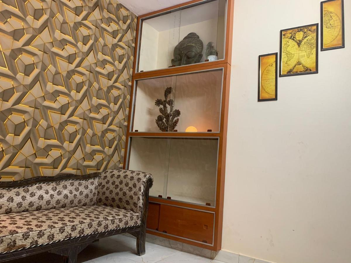 Privyrooms جوراكبور المظهر الخارجي الصورة