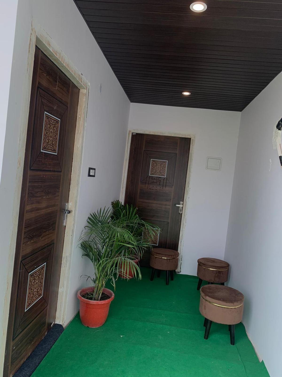 Privyrooms جوراكبور المظهر الخارجي الصورة