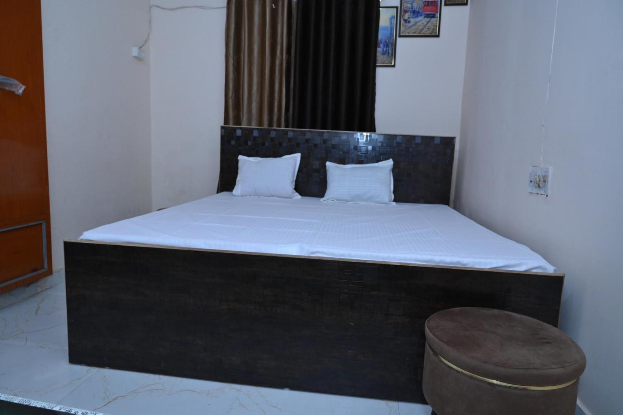 Privyrooms جوراكبور المظهر الخارجي الصورة